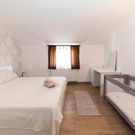 Lana Διαμέρισμα Biograd Na Moru