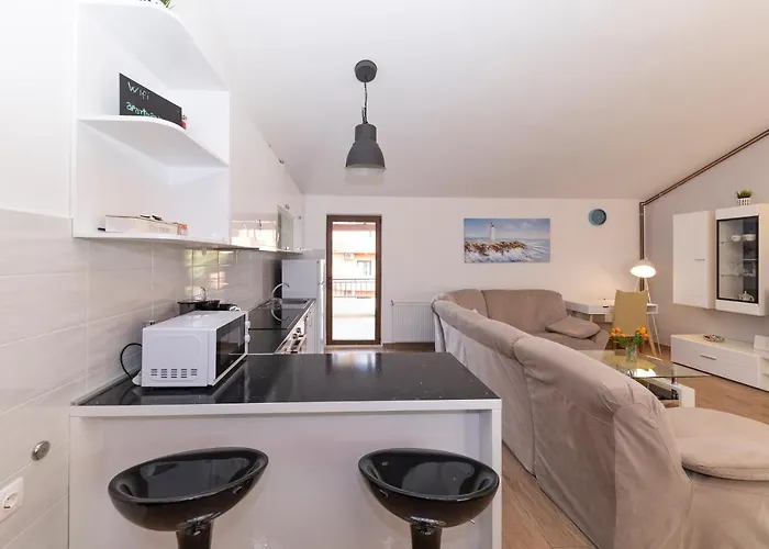 Lana * Biograd Na Moru