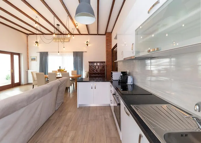 Lana * Biograd Na Moru