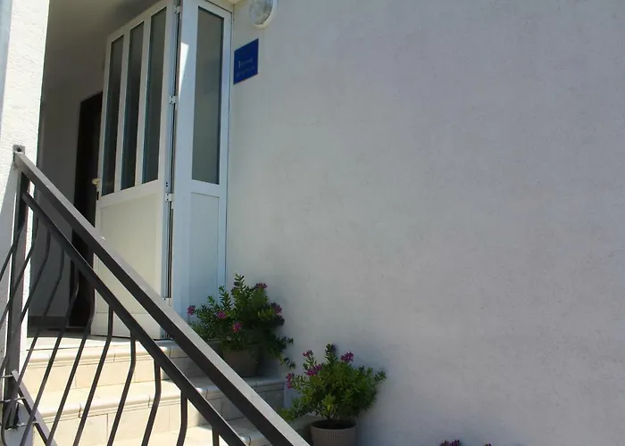 Lana * Biograd Na Moru